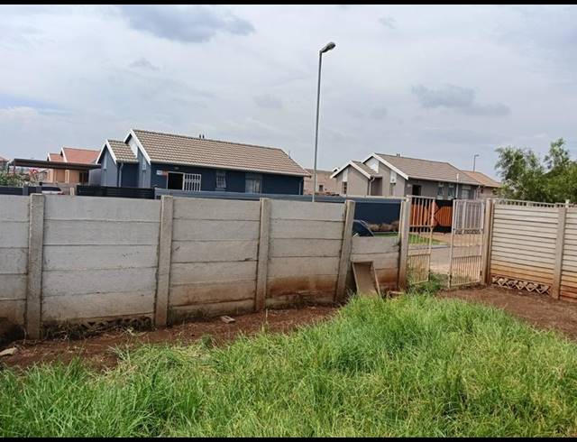 2 BEDROOM HOUSE FOR SALE IN SKY CITY